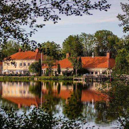 Asby Hotell Hallstahammar Екстер'єр фото