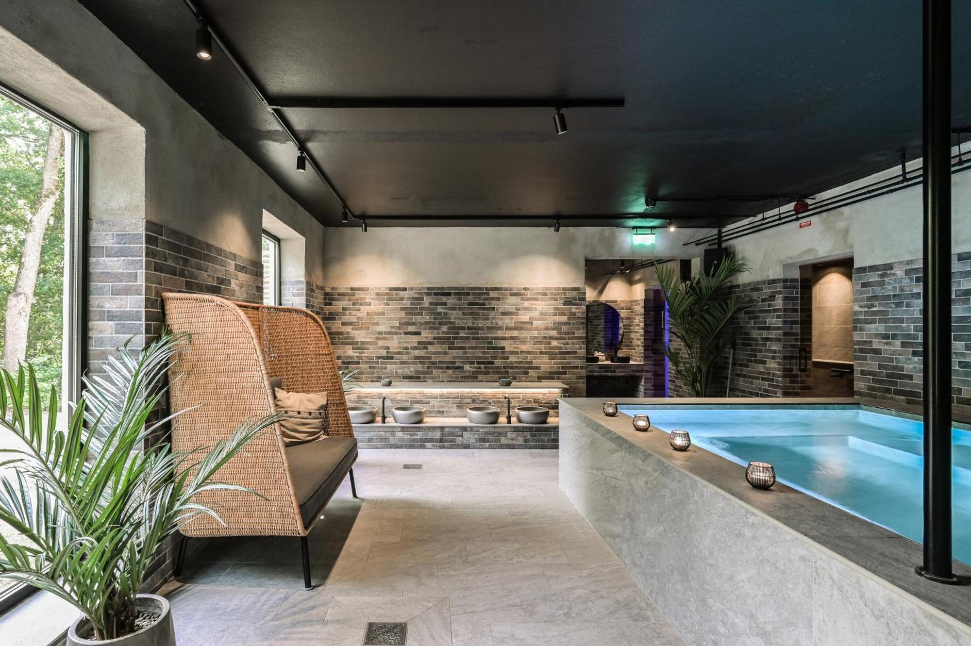 Asby Hotell Hallstahammar Екстер'єр фото