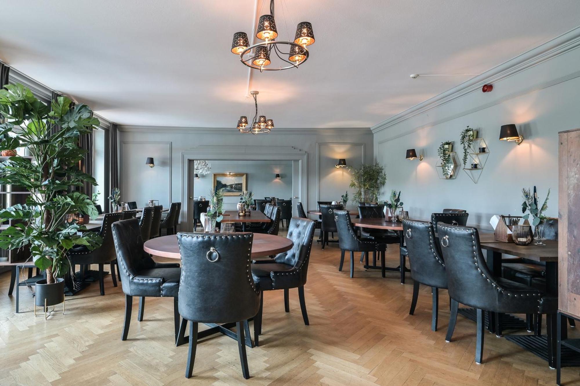 Asby Hotell Hallstahammar Екстер'єр фото