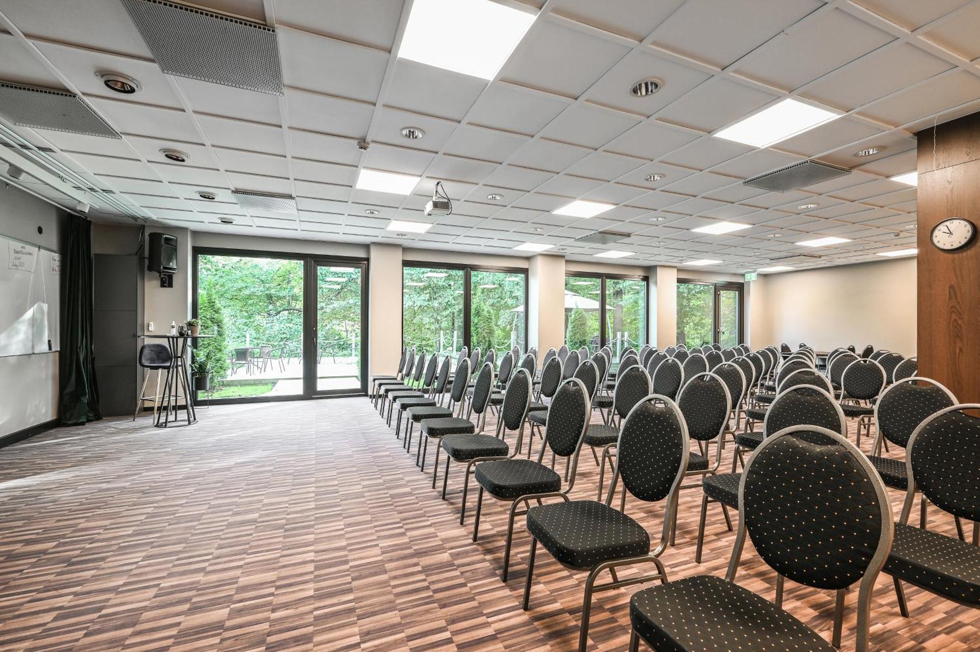 Asby Hotell Hallstahammar Екстер'єр фото